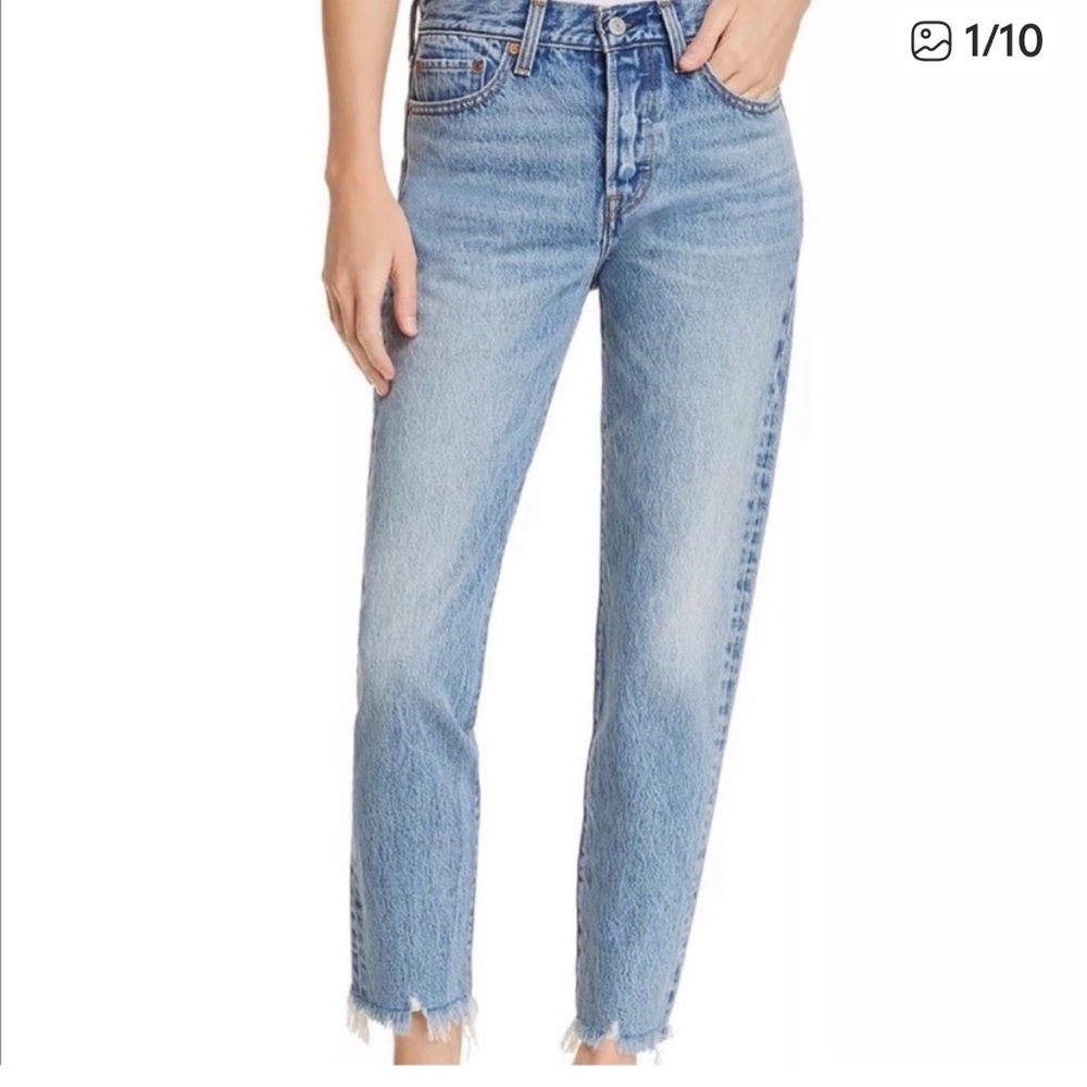 Levi’s Wedgie Straight Leg Jeans Denim Raw Hem Button Fly Women’s Size 26
